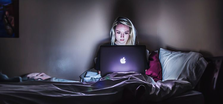 food-that-keeps-you-up-laptop.jpg