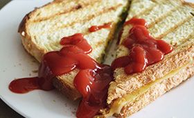 toasties-fit-for-queen-big-brekky.jpg