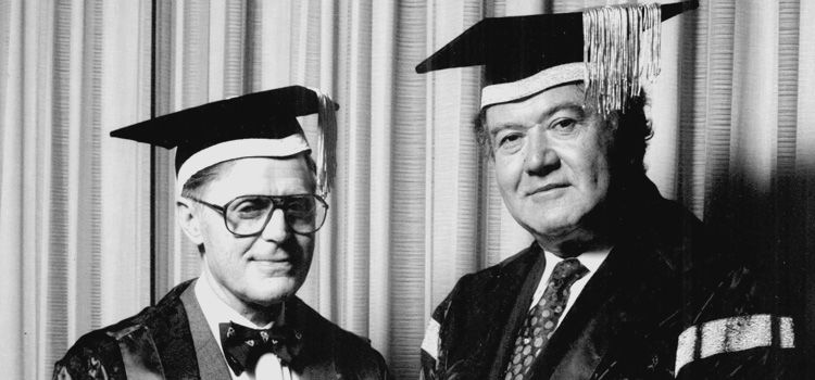 L–R: Vice Chancellor Professor Iain Wallace and Chancellor Richard Pratt at the installation of Richard Pratt as foundation chancellor, March 1993. L–R: Vice Chancellor Professor Iain Wallace and Chancellor Richard Pratt at the installation of Richard Pratt as foundation chancellor, March 1993.