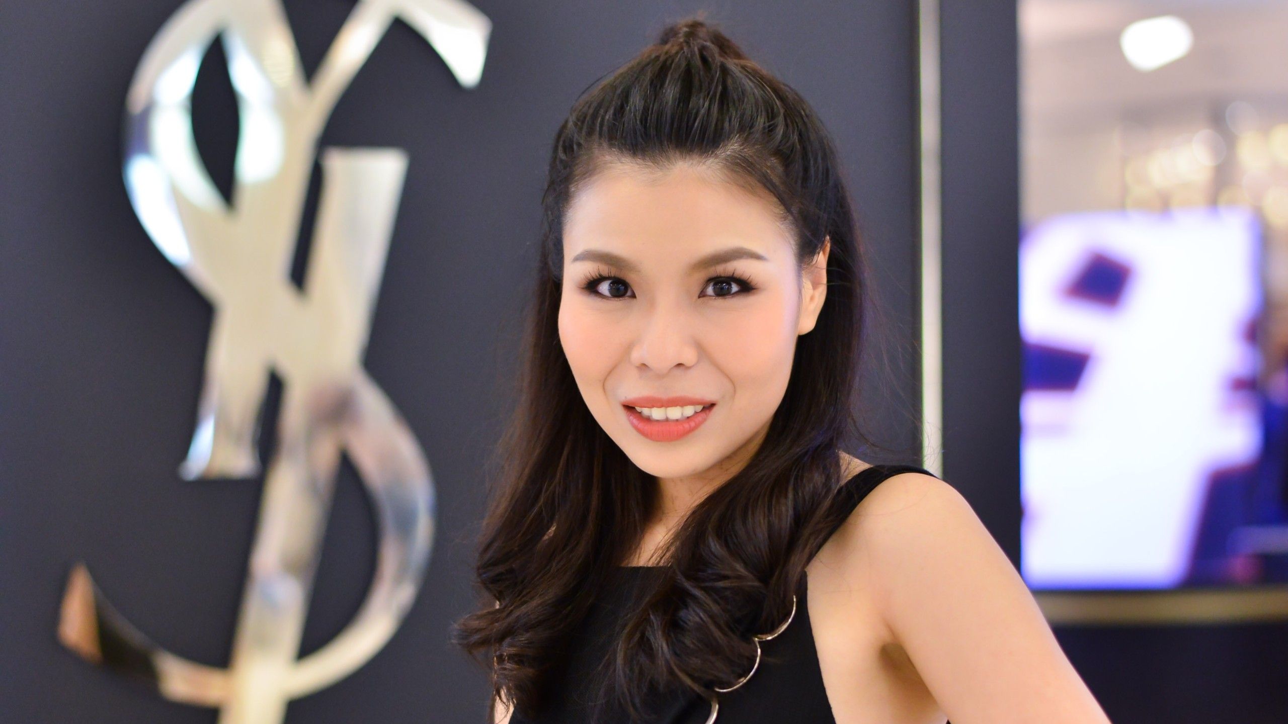 Romchat Lertharn Romchat Lertharn, Master of International Business alumna and Marketing Manager - Lancôme, L’Oréal Thailand